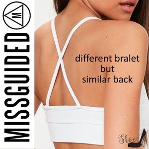Missguided Tops - Missguided: Christa Snake Print Cross Back Bralet Missguided Tops - Missguided: Christa Snake Print Cross Back Bralet